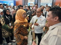 Gubernur Khofifah Optimis Jatim Swasembada Gula Konsumsi