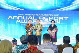 Konsisten Terapkan Tata Kelola, Bank Jatim Raih ARA 2024 Kategori BUMD Go Publik Keuangan