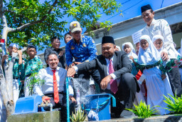 Air Bersih Mengalir ke Rumah Warga, SPAM Umbulan Tuntaskan Ratusan Sambungan di Duduksampeyan