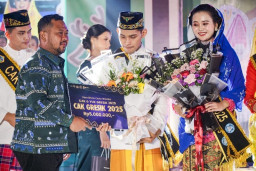 Cak Arsya dan Yuk Nadia Dinobatkan sebagai Cak Yuk Gresik 2025