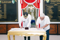 Perkuat Ketahanan Pangan, Bupati Sampang Berencana Bangun Gudang Bulog