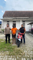 Terekam CCTV Saat Beraksi,  Dua Maling Motor Diringkus Polsek Duduksampeyan