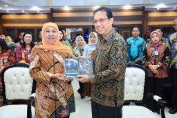 Jawa Timur Siap Jadi Lumbung Talenta Digital Nasional, Gubernur Khofifah Bekali 2.600 Tenaga Pendidik