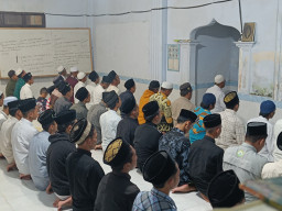 Gunakan Metode Khumasi, Ribuan Jemaah di Jember Awali Salat Tarawih Malam Ini