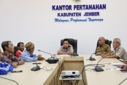 BPN Sebut Sertifikat Sah, Dilema Warga Villa Indah Jember yang Dikepung Banjir