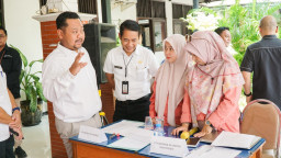 Bupati Yani Tinjau Rekrutmen Kerja di Disnaker, Tegaskan Peran Strategis Penyerapan Tenaga Kerja Lokal