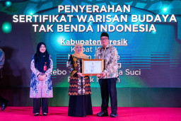 Kuliner Kupat Keteg Khas Gresik hingga Pencak Macan Resmi Jadi Warisan Budaya Tak Benda Indonesia