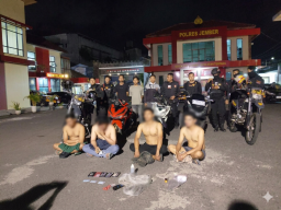 Viral! Pesta Seks Sesama Jenis di Jember Digerebek Warga Saat Malam Ramadan, Polisi Amankan Barang Bukti Tak Lazim