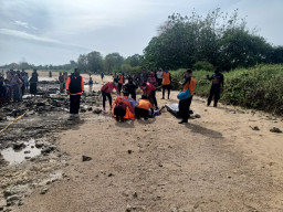 Mayat Nelayan Ditemukan di Pinggir Pantai Banyuates Sampang