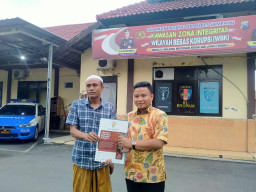 Mantan Anggota DPRD Sampang Dilaporkan ke Polisi 