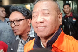 Bupati Tulungagung dan Ajudan Ditetapkan  Sebagai Tersangka Dugaan Pemerasan Pejabat OPD
