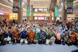 Gress of Champions Vol. 2 Meriah di Gressmall, Ratusan Pelajar Jatim Adu Cerdas Rebut Piala Bupati