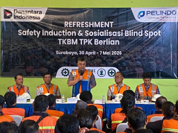 Sinergi TPK Berlian dan Koperasi TKBM Tanjung Perak: Latih 835 Pekerja Wujudkan Operasional Pelabuhan yang Aman dan Hand