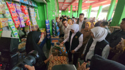 Jelang Iduladha, Khofifah Sidak Pasar Bojonegoro: Harga Bawang Merah Tembus Rp45 Ribu per Kilogram