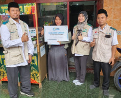 YBM PLN UP2B Jawa Timur Salurkan Bantuan Modal Usaha untuk Lima Perempuan Tangguh