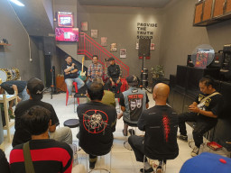 Vakum 25 Tahun, Serversick Bangkit Lewat Album “Distorsi Panggung Perak”