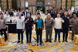 Bupati Gresik Sebut Rokok Ilegal Gerus Anggaran Pendidikan dan Kesehatan