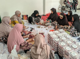 Sambut Iduladha, PLN UP2B Jawa Barat Salurkan Daging Kurban untuk 106 Mustahik di Bandung