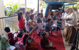 Pemkot Surabaya Tambah Empat Mobil Perpustakaan Listrik