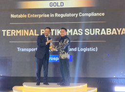 PT Terminal Petikemas Surabaya Kembali Raih Penghargaan Gold di IRCA 2026