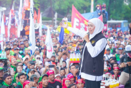 Gubernur  dan Forkopimda Jatim Bersama Ribuan Buruh Peringati May Day 2026