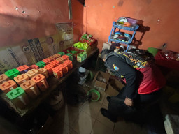 Polres Gresik Sikat Peredaran Miras di Dukun