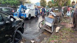 Kecelakaan Beruntun di Jember: Diduga Microsleep, Innova Hantam Mobil, Ojol, dan Becak