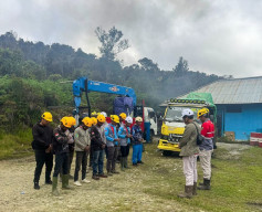 Tembus Medan Berat, PLN Hadirkan Listrik 24 Jam untuk 1.396 Rumah Tangga di Pegunungan Arfak