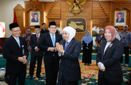 Kukuhkan Kepala BPKP Jatim, Gubernur Khofifah Tekankan Sinergi Wujudkan Pemerintahan Bersih dan Akuntabel