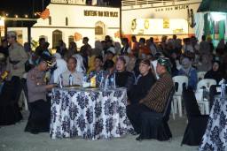 Raih Antusiasme Tinggi, Bupati Yes Pastikan Lamongan Tempo Doeloe Berlanjut Tahun Depan