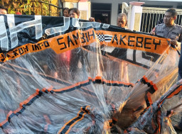 Balon Udara yang Diduga Bermuatan Petasan Meledak di Atap Rumah Warga Gresik, Dua Orang Terluka Ringan
