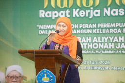 Rakernas Lajnah Wathanah JATMAN Kediri: Gubernur Khofifah Tekankan Perempuan Tarekat Sebagai Ujung Tombak
