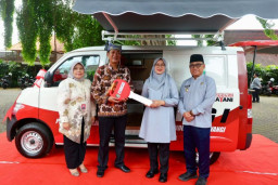 Bank Jatim Salurkan Mobil Layanan dan Bantuan RTLH untuk Dukung Pelayanan Publik Banyuwangi