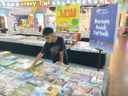 Pasar Literasi Hadir di Icon Mall Gresik, Tawarkan Buku Murah Mulai Rp 10 Ribu