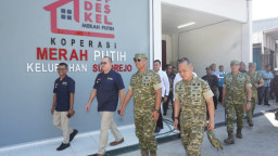 Wakil Panglima TNI Tinjau Koperasi Merah Putih di Lamongan, Dorong Penguatan Ekonomi Desa