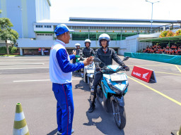 Jago Cari_Aman Biar Happy, MPM Honda Jatim Kampanyekan Keselamatan Berkendara Dimulai dari Diri Sendiri
