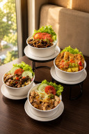 Ada Beef Sambal Matah Hingga Katsu Curry, Intip Menu Baru Juli 2026 di Hotel Santika Gresik