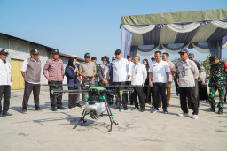 Antisipasi Gagal Panen, Pemkab Lamongan Lakukan Gerdal OPT WBC Serentak Menggunakan Drone