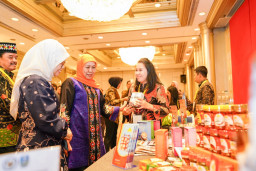 Gubernur Khofifah Pimpin Misi Dagang dan Investasi Jatim-Hong Kong, Catatkan Transaksi Fantastis Rp12,038 Triliun
