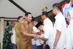 Lantik Ketua Baru, Bupati Yes Tantang Kadin Lamongan Wujudkan Rumah Vokasi dan Kurasi