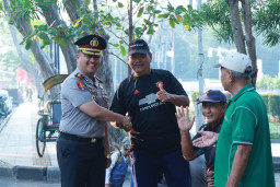 Kapolres Gresik Pantau Hari Pertama Sekolah, Pastikan Arus Lalu Lintas Lancar