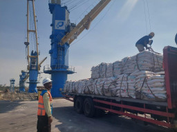 Arus Bongkar Muat Pelabuhan Gresik Naik 18,7 Persen di Semester I 2026, Layani 2,29 Juta Ton Barang