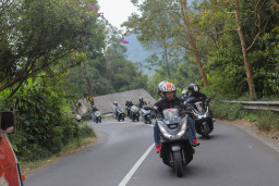 Ratusan Pengguna Honda PCX Touring ke Bromo, MPM Honda Jatim Gelar Road to PCX Day Explore East Java