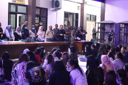 Tim Gabungan Gelar Operasi Cipta Kondisi, Puluhan Penjaga Kafe di Gresik Dites Narkoba dan HIV