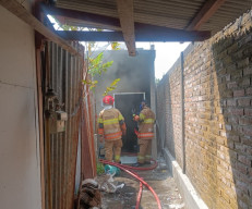 Regulator Elpiji Diduga Bocor, Dapur Rumah Warga Bojonegoro Hangus Terbakar
