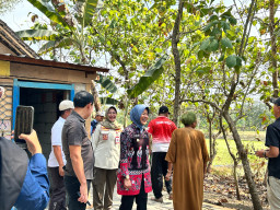 Diduga Sediakan Kamar Mesum, Tujuh Warung di Sukosewu Disidak Pemkab Bojonegoro