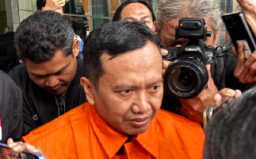 KPK Tahan Anggota DPRD Jatim Moch Mahrus dalam Kasus Dugaan Suap Dana Hibah