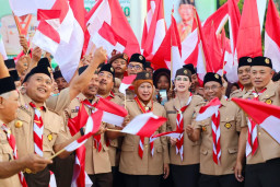 Lepas 1.537 Kontingen Pramuka Jatim ke Jamnas XII, Gubernur Khofifah Pesankan Penguatan Persatuan dan Nasionalisme