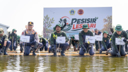 Pemkab Gresik dan PT Smelting Tanam 10.000 Mangrove di Desa Randuboto demi Amankan Generasi Mendatang