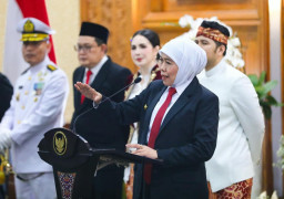 Sukses Tunaikan Tugas di Grahadi, Gubernur Khofifah Apresiasi Paskibraka Jatim
